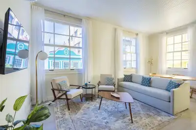Image de Chic \"Broadway\" Apartment in Central Willemstad
