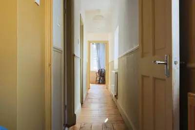 Image de Two bedroom house in Southville
