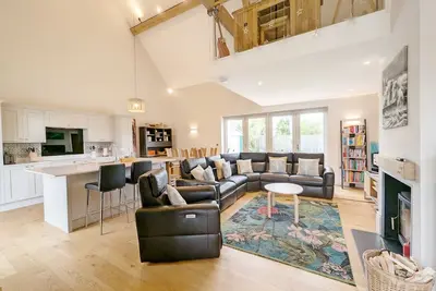 Image de The Stables - Fernhurst - a country house that sleeps 6 guests in 3 bedrooms