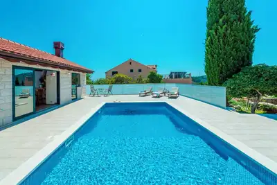 Image de Hedera Estate, Villa Hedera Xix