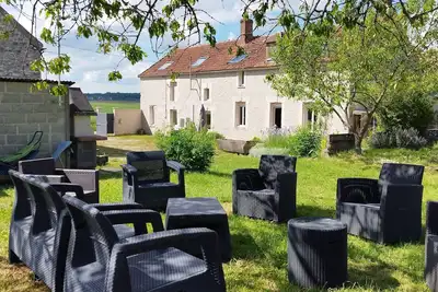 Image de Longère bourguignonne 200 m2, piscine et 5800m2 terrain clos