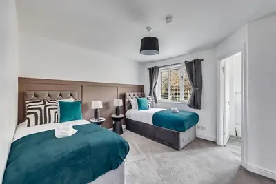 Image de LastMinDiscount | Detached House | Free Parking