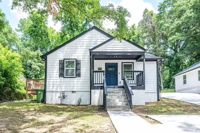Image de Comfy 3bd/2ba Cottage In The City of Atlanta