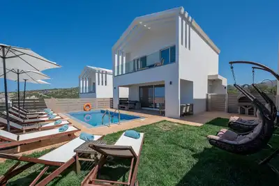 Image de Nevelo Sapphire, Near beach, tavern, Rethymno
