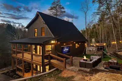 Image de Outdoor Cinema, Fire pit, Hot tub, Game room, Movie Theater, Pet friendly