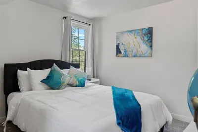 Image de Newly Renovated Cozy 2-bedroom1-bath with a Luxurious Massage Chair