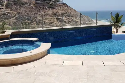 Image de Cabo Luxury 7-bedroom/8 bath villa with pool, spa and beach- winter special