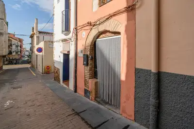 Image de Belle maison à Cabanes avec WiFi