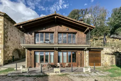 Image de Appartement 'La Cabanya De La Rovira - Baix' avec vue sur la montagne, terrasse et Wi-Fi