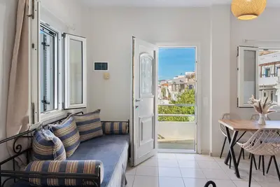 Image de Appartement 'Driopida 5 Irida' avec terrasse privée, balcon et climatisation