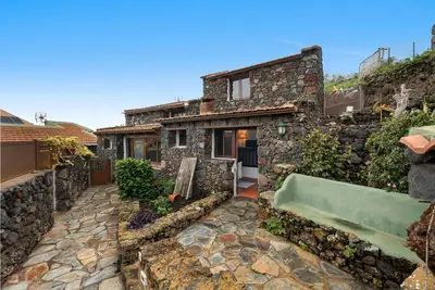 Image de Appartement 'Tesbabo Rural - Mimo' avec vue sur la mer, jardin partagé et Wi-Fi