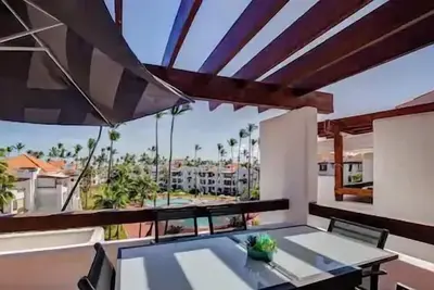 Image de Stunning 2-Bdr apartment with pool/sea view I-403