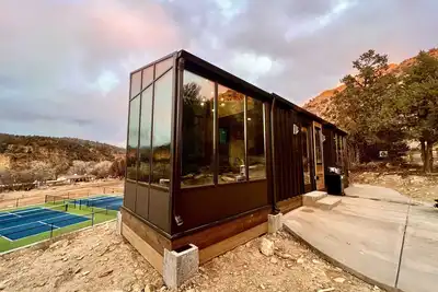 Image de Star Gazer near Zion & Bryce w/glass ceiling