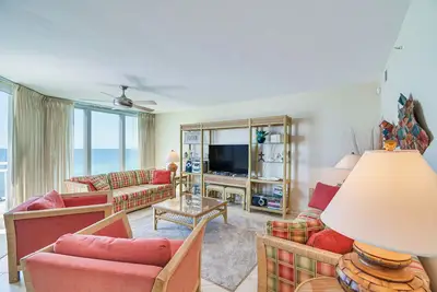 Image de Steps to Beach: Oceanfront Condo in Perdido Key!