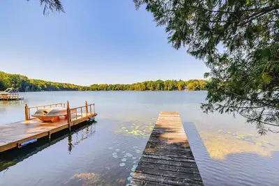 Image de Walk to Water: Lake House in Suring!