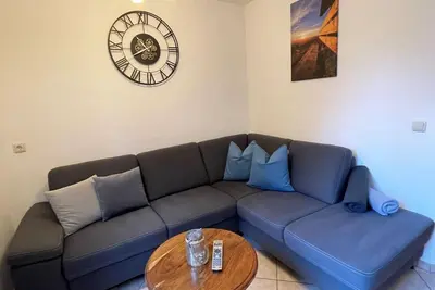 Image de Vacation apartment semi-detached house with 2 bedrooms, garden, balcony and mountain view