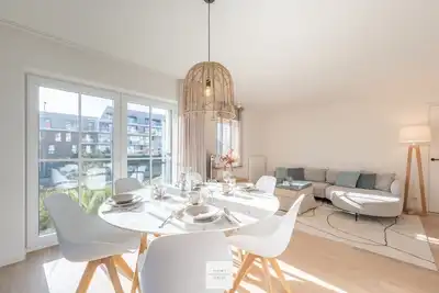 Image de Boathouse Floor, Hamptons style at the harbor