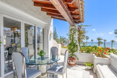 Image de Duplex Luxueux à Estepona, Jardin & Piscines