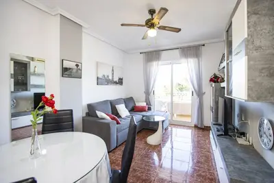 Image de Two-bedroom apartment within walking distance of the sea and the beach!