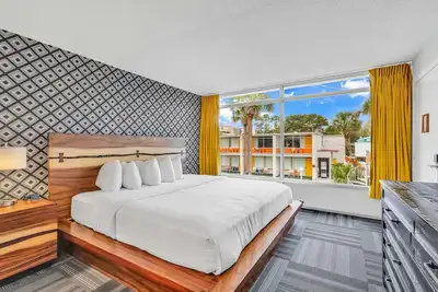 Image de Holiday Shores Queen Suite 112