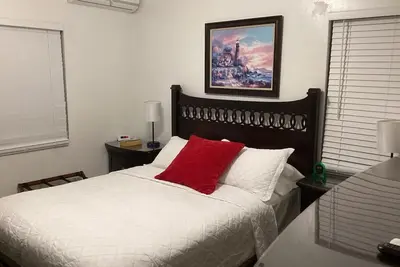 Colwins #4 For Families/Couples/Singles Sleeps 4