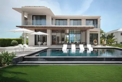 Image de The finest luxury 6 bedroom villa on Grace Bay