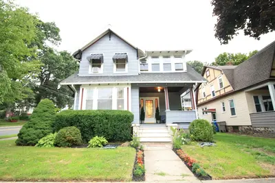 Elegant Historic Escape in Bristol Ct with WiFi near Hospital and Shopping
