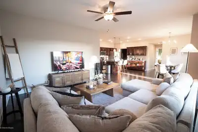 Image de Tastefully Curated Retreat