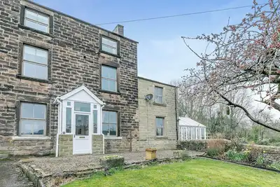 Image de 4 chambres à coucher à Bakewell