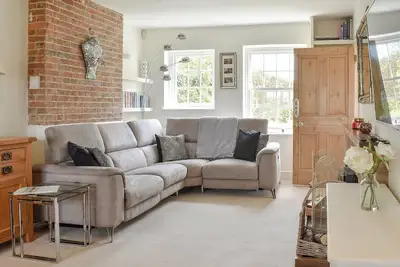 Image de 3 bedroom accommodation in Ewhurst Green, near Robertsbridge