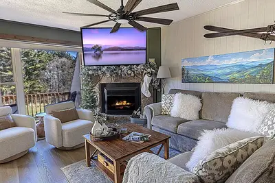 Image de Leatherbark 107a: Luxury 3-Bed Mountain Stay with Gourmet Kitchen