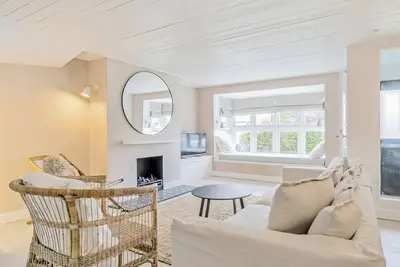 Image de 3 bedroom accommodation in West Wittering, near Chichester
