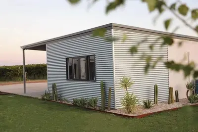 Image de Dreamy Staiz-Riverland Abode. Nestled amongst the vines, your vineyard vacation.