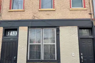 Charming 2-bedroom apartment with WiFi, Ac in brilliant Otr Cincinnati