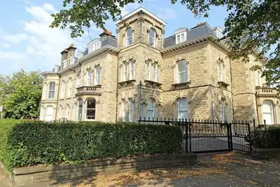 Harrogate Haven by Luxus
