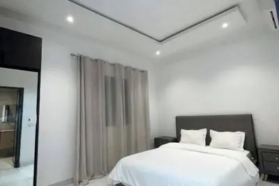 Image de Spacious 3-Bedroom Family Oasis in the City
