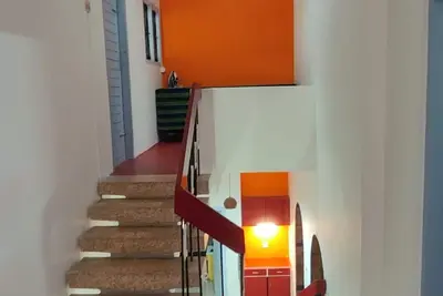 Image de 3-bedroom bungalow with Ac, WiFi, 5 km range of airports, in the of the city