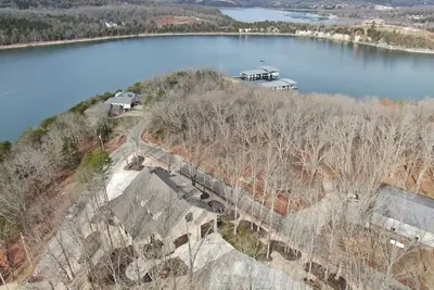 Image de Luxury Lake Loft, 2 bedrooms for up to 9 near all the Branson entertainment.