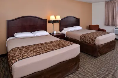 Image de Pet-Friendly Room w/ Bbq Grill and Complimentary Breakfast Near Downtown