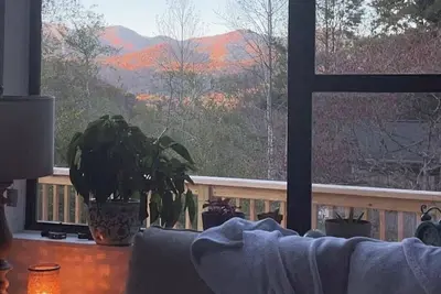 Image de 4-bedroom house in charming Marble with pool spa and fitness room