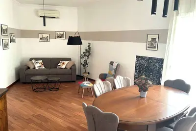 Image de Cozy 2-bedroom apartment in enjoyable Roma with WiFi, Ac
