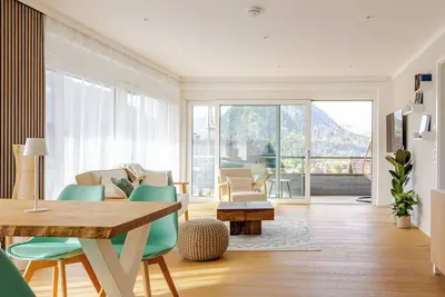 Image de Stunning Mountain Panorama & Cozy Allgäu Retreat Near Ski Areas\n
