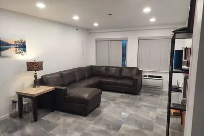 Image de Charming 2-bedroom condo in fabulous Brooklyn with Ac, WiFi, fitness equipment