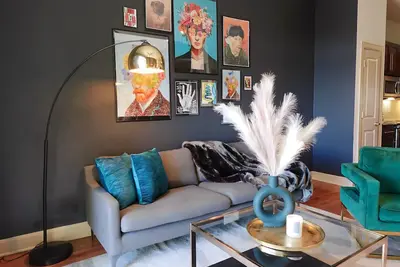 Image de Cityscape Haven: Your Relaxing Urban Retreat