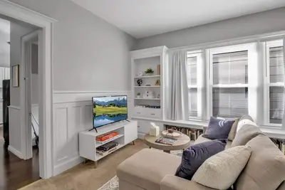 Image de Charming 2-bedroom apartment with WiFi, Ac in welcoming Buffalo