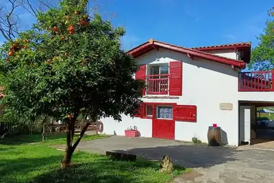 Image de Maison de charme, proche du bourg d'Ascain, à 7 km des plages et de Jean de Luz