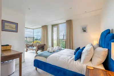 Image de A premium stay that sleeps 4 guests in 2 bedrooms