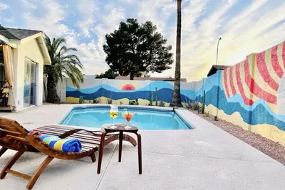 Image de Visit our Arizona Oasis in Glendale!