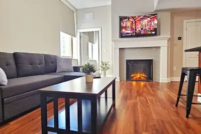 Image de Downtown Sq: Stadium, Casino, Rock Hall, Clinic