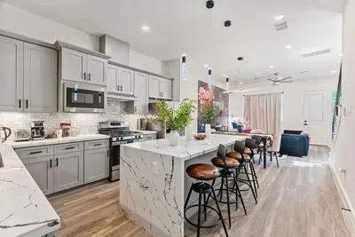 Image de Modern Downtown Lux 4br House